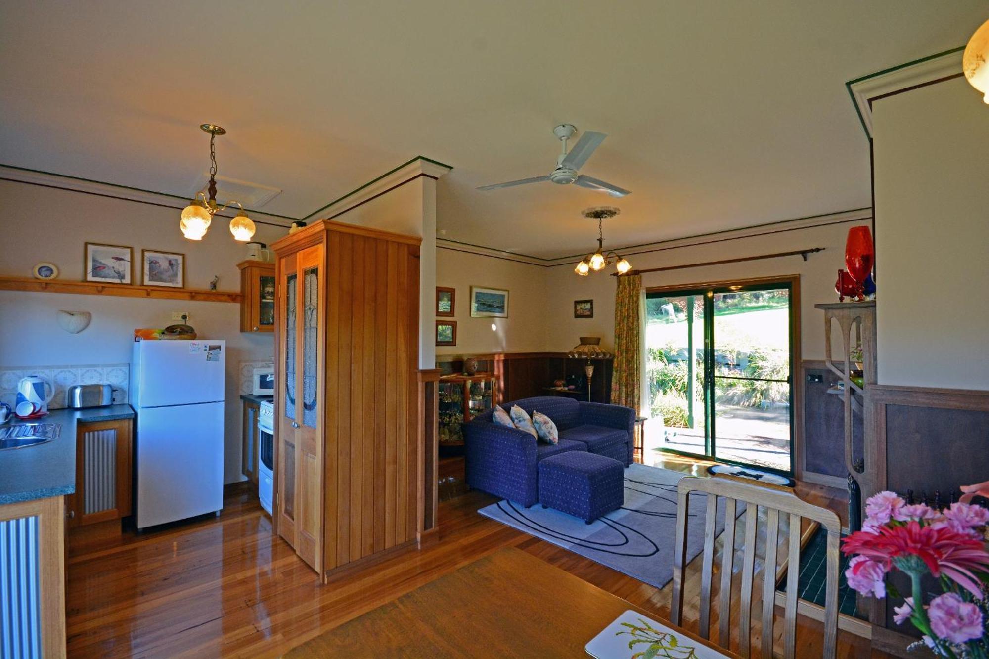 Araluen Park Cottages Lakes Entrance Room photo